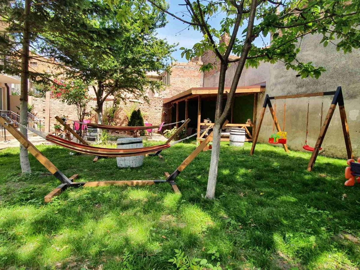 House With Garden Hotel Pomorie Exterior photo