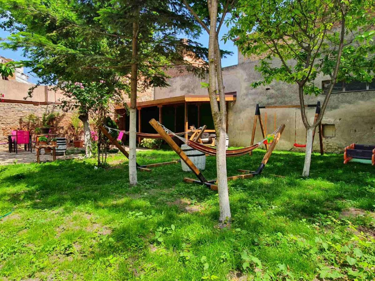 House With Garden Hotel Pomorie Exterior photo